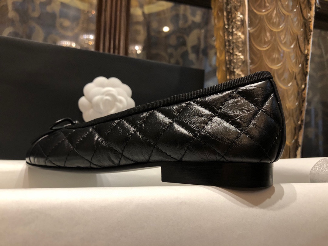 Chanel Italian Original Sponge-Cushioned Cowhide Ballet Flats