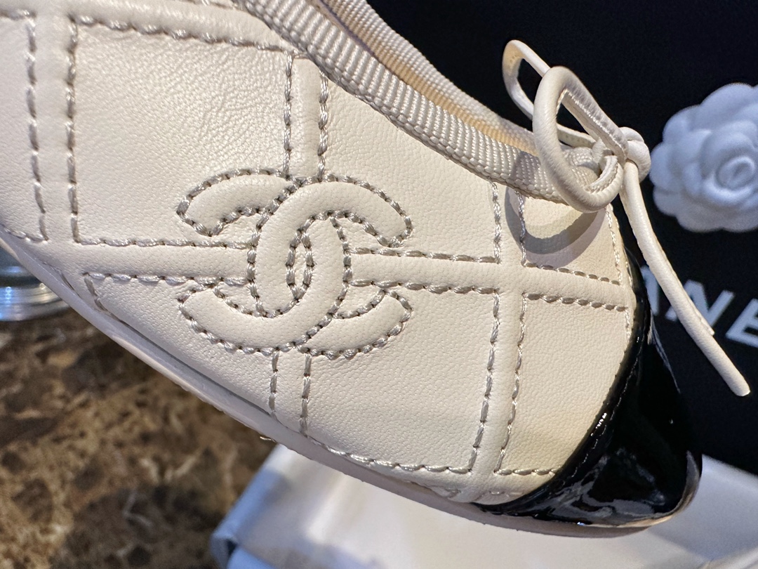 Chanel 3D Embroidered White Ballet Flats