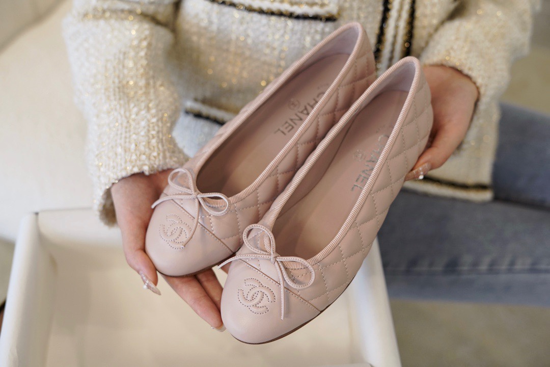 Chanel Pink Diamond-Pattern Petite Sheepskin Ballet Flats