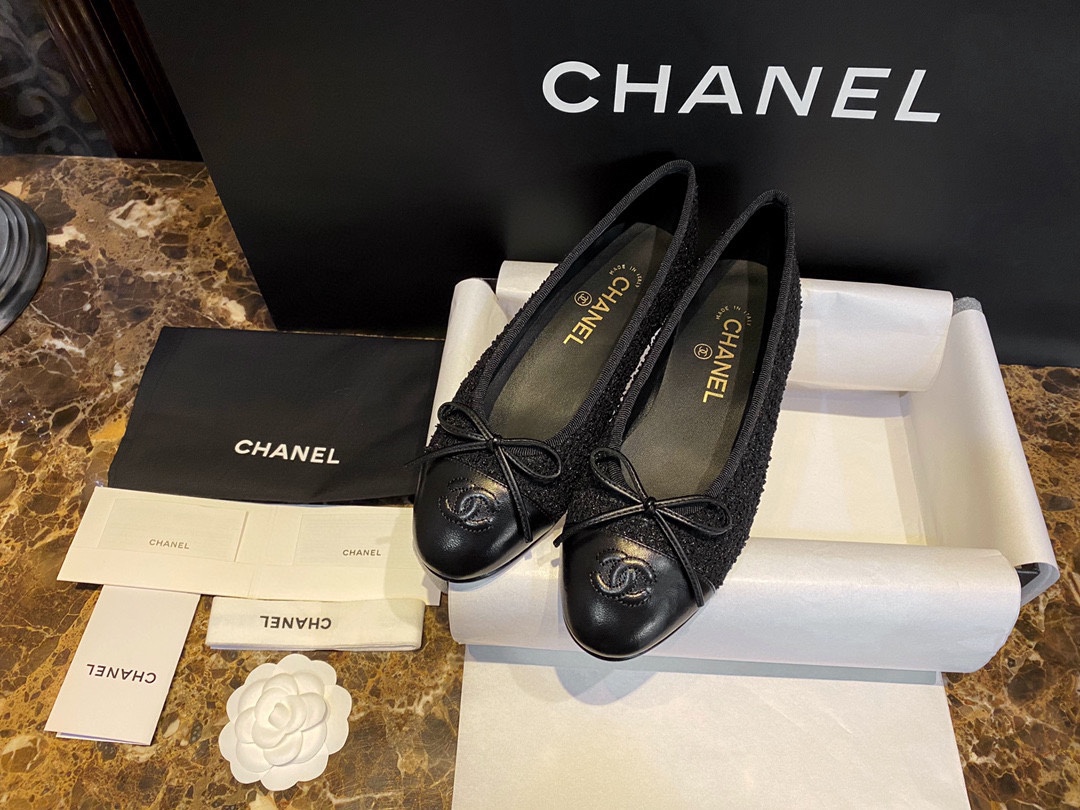 Chanel Black Woolen Patchwork Sheepskin Ballet Flats