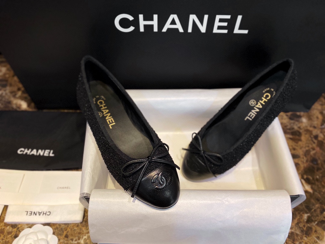 Chanel Black Woolen Patchwork Sheepskin Ballet Flats