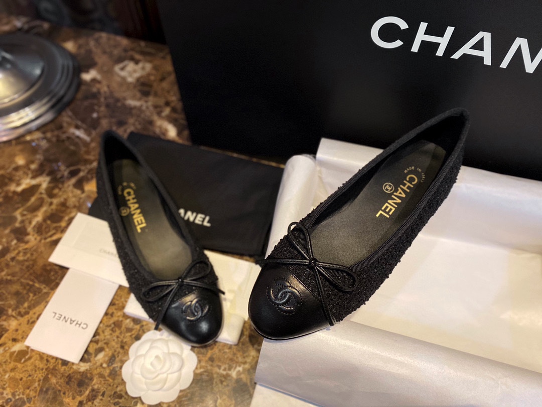 Chanel Black Woolen Patchwork Sheepskin Ballet Flats