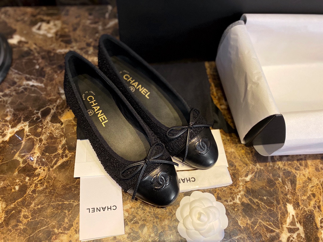 Chanel Black Woolen Patchwork Sheepskin Ballet Flats