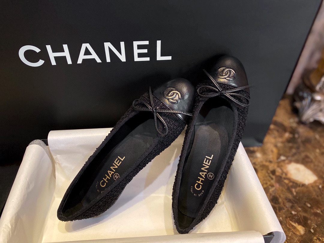 Chanel Black Woolen Patchwork Sheepskin Ballet Flats