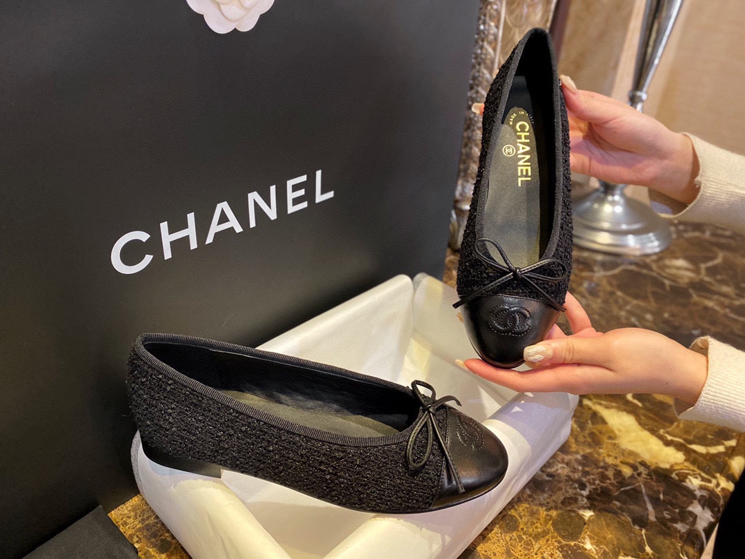 Chanel Black Woolen Patchwork Sheepskin Ballet Flats