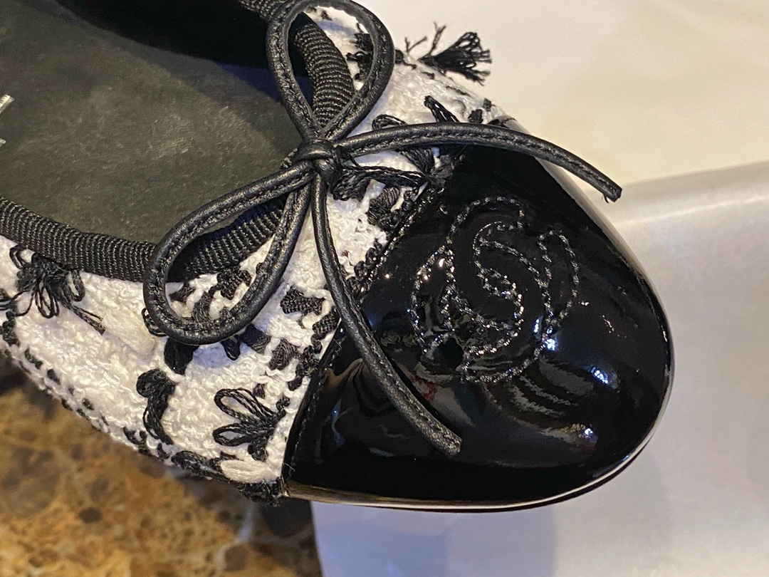 Chanel Black and White Tweed Fringed Ballet Flats