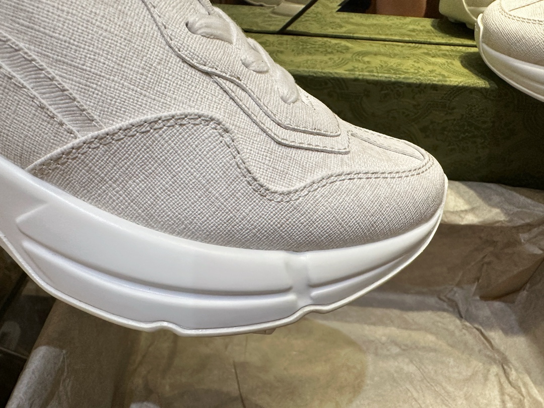 White GG Supreme Canvas Dad Sneakers