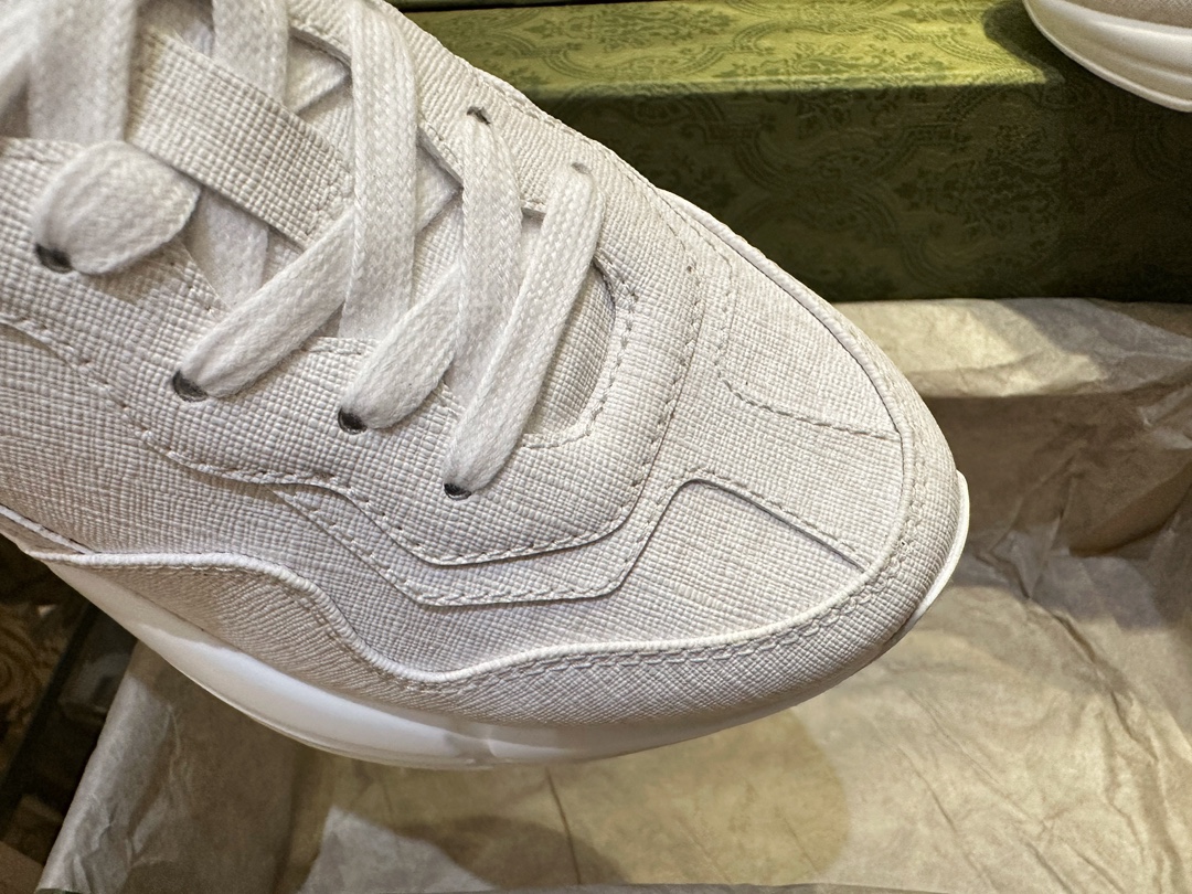 White GG Supreme Canvas Dad Sneakers