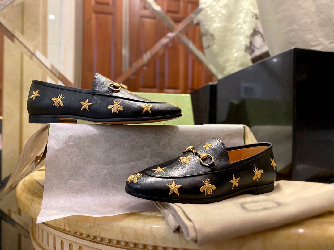 Bee and Star Embroidered Oxford Shoes