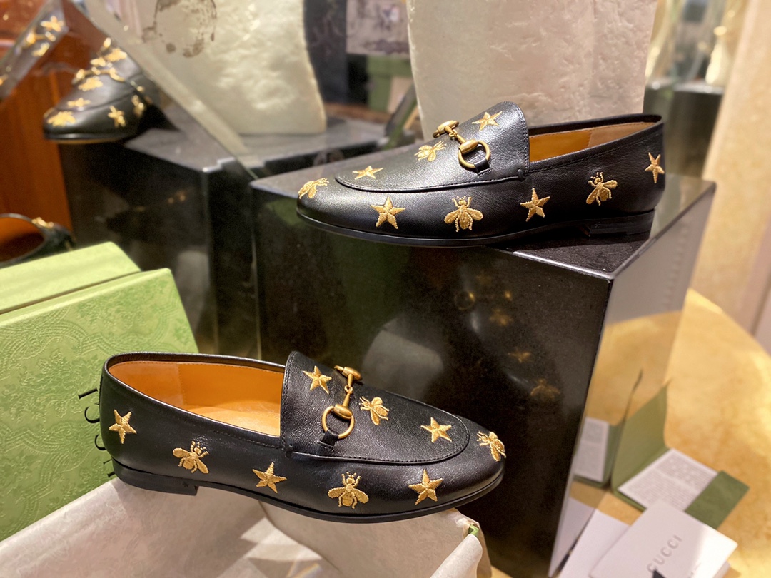 Bee and Star Embroidered Oxford Shoes