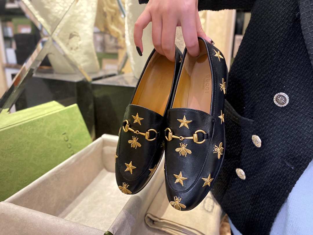 Bee and Star Embroidered Oxford Shoes