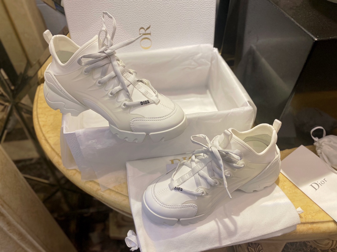 D-Connect Dad Sneakers