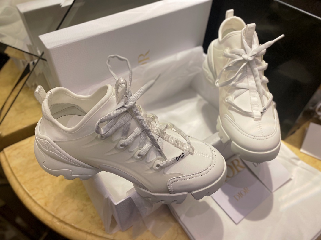 D-Connect Dad Sneakers