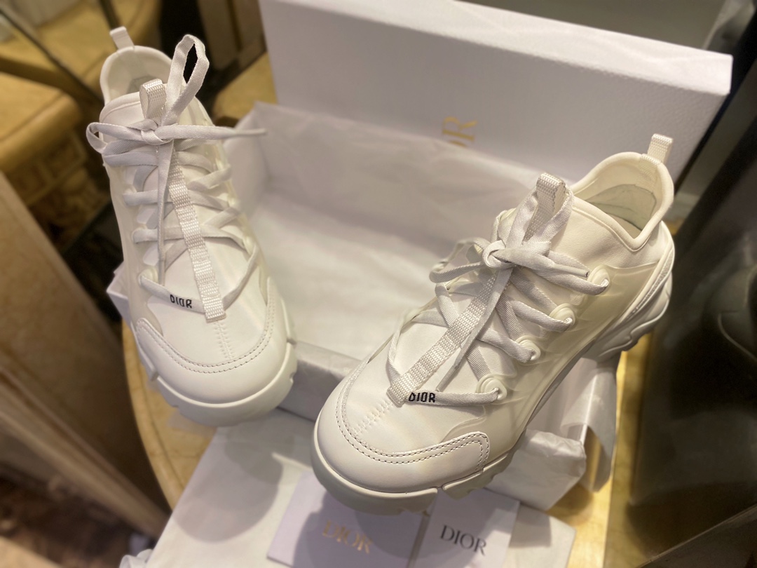 D-Connect Dad Sneakers