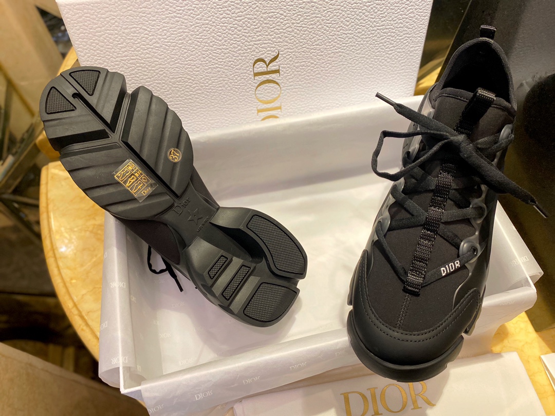 D-Connect Dad Sneakers