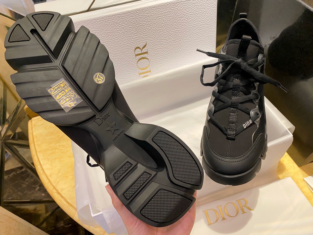 D-Connect Dad Sneakers