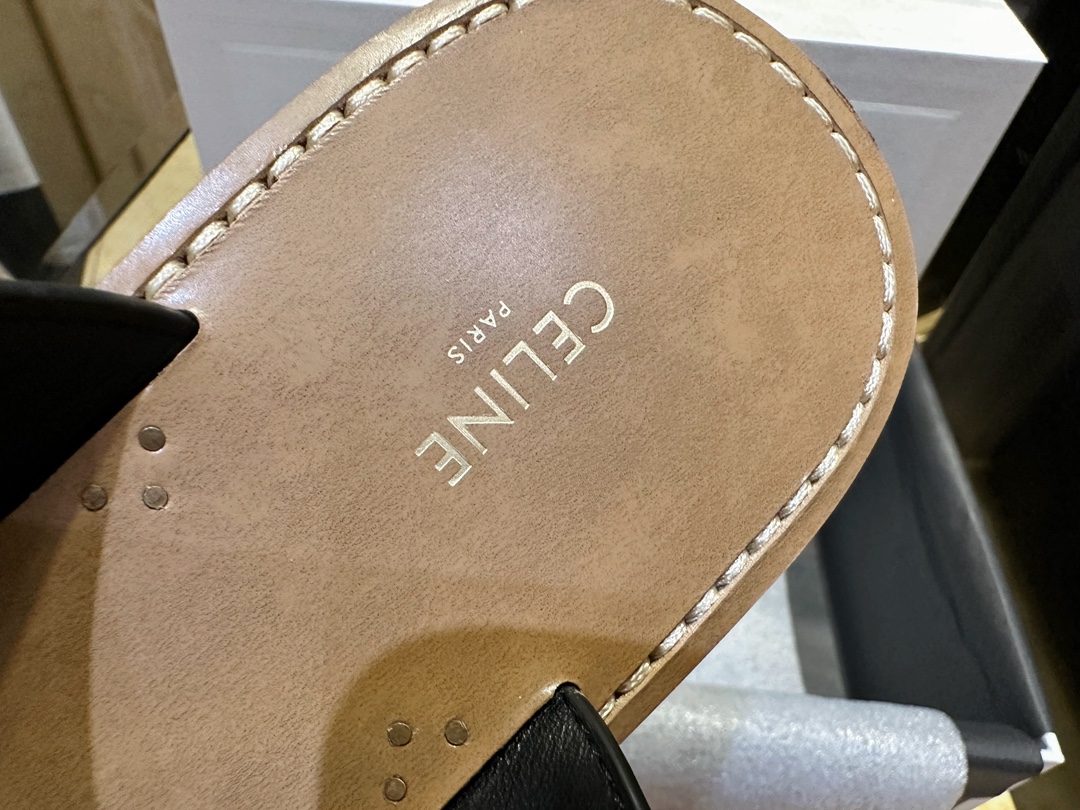 Triumph Roman Thong Sandals