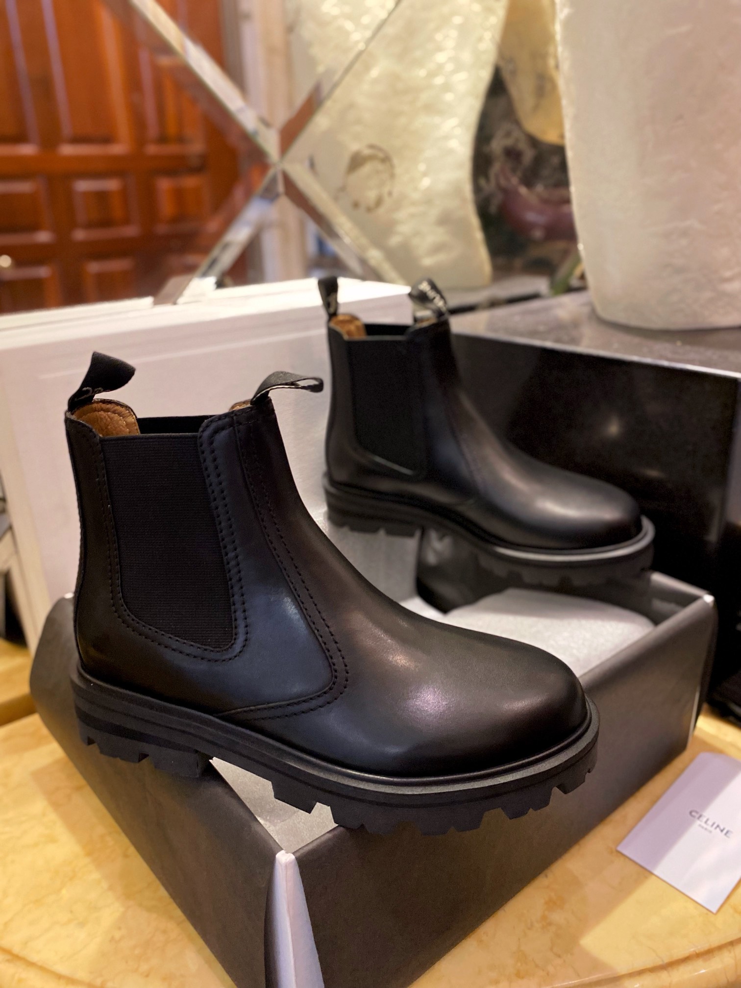 MARGARET CHELSEA BOOT IN CALFSKIN