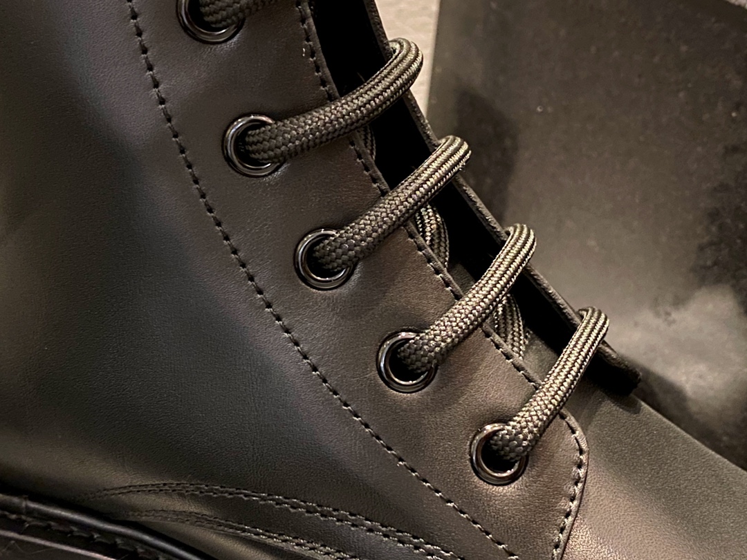 Bulky Triumph Martin Ankle Boots