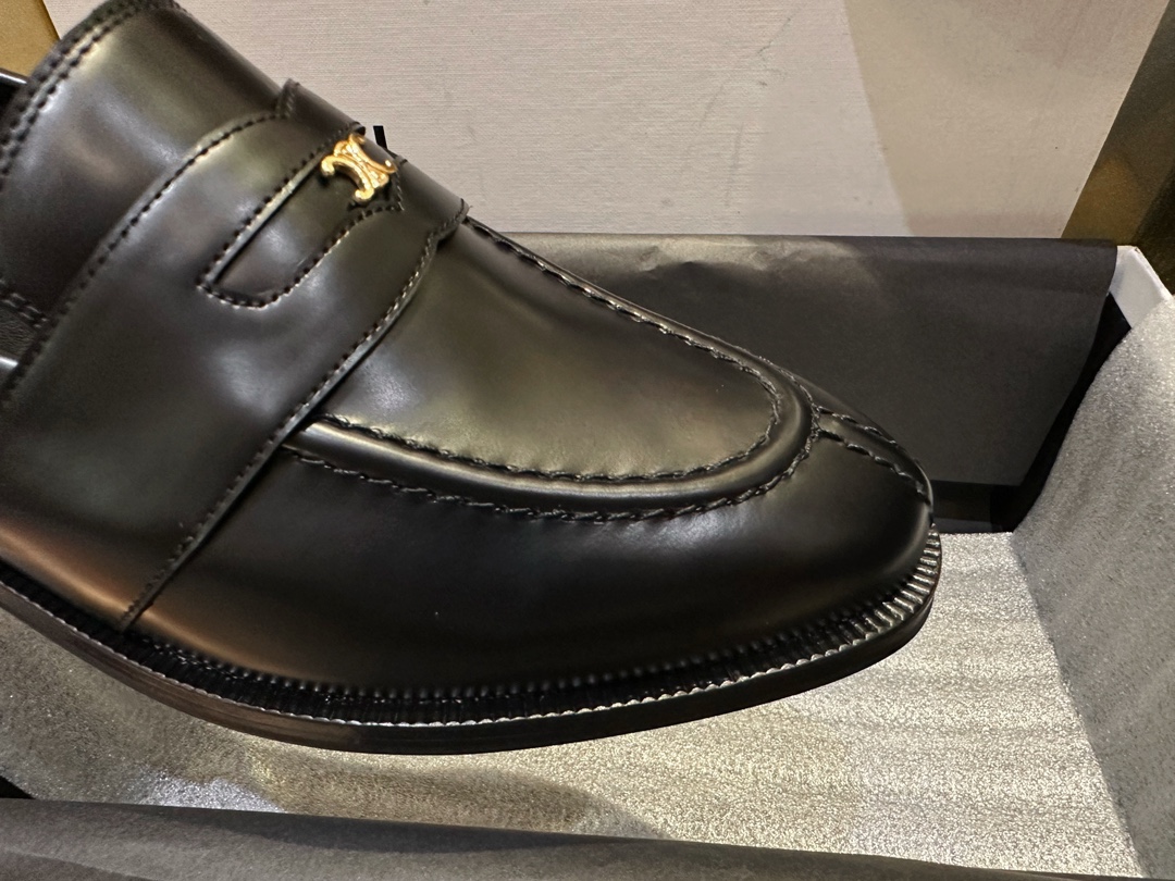 Mini Triumph Loafers