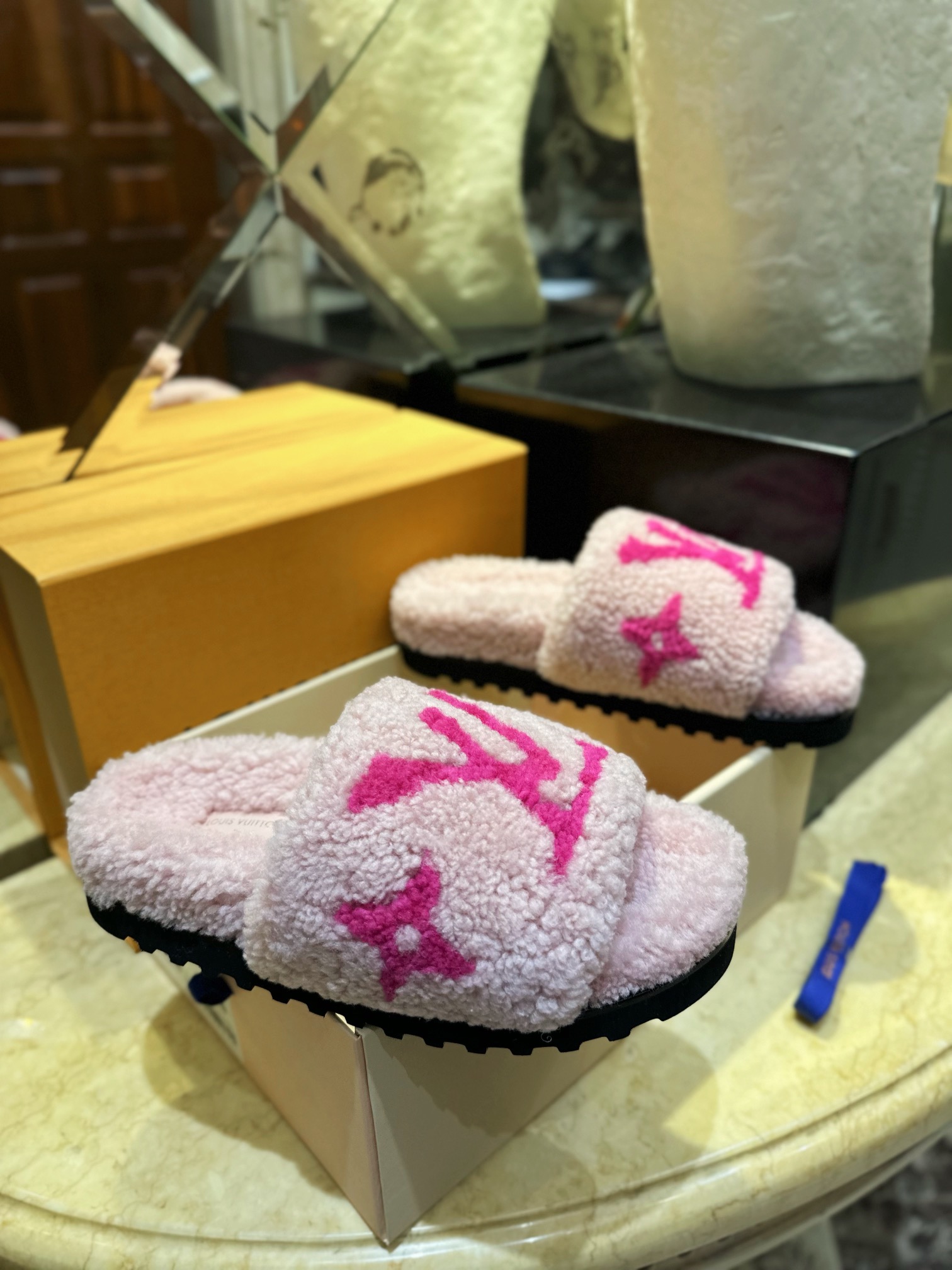 LV23 Thick Sole Sheepskin Slippers