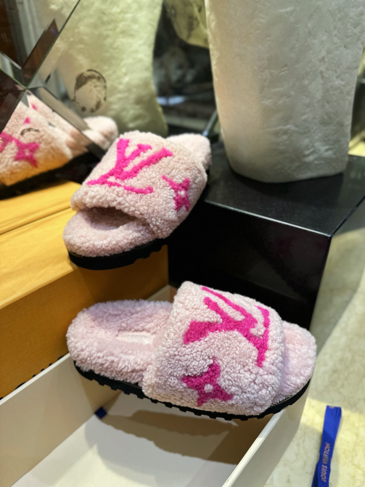 LV23 Thick Sole Sheepskin Slippers