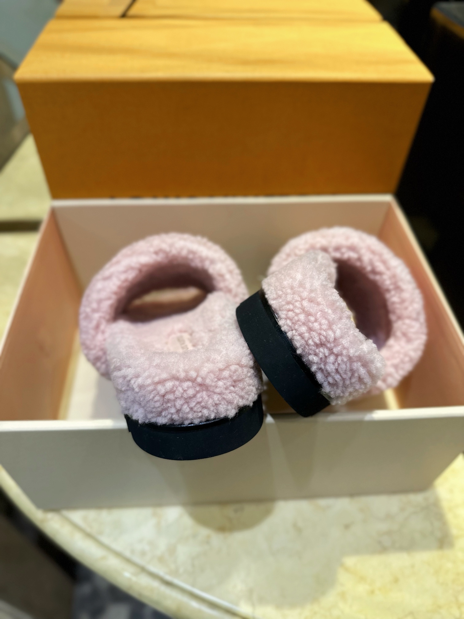 LV23 Thick Sole Sheepskin Slippers