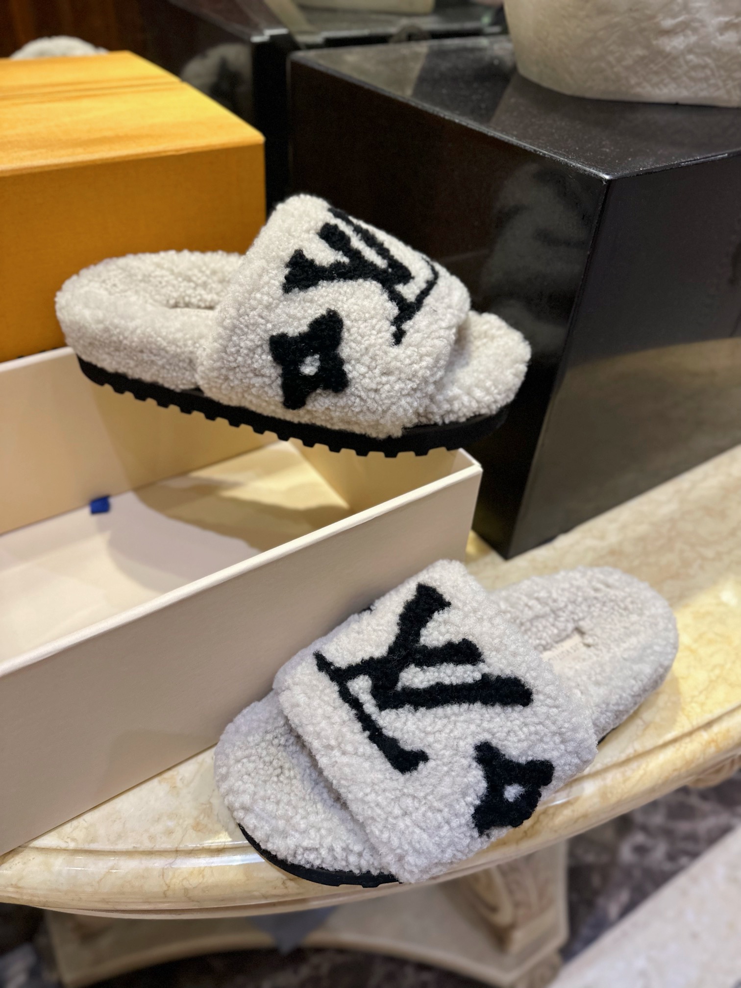 LV23 Thick Sole Sheepskin Slippers