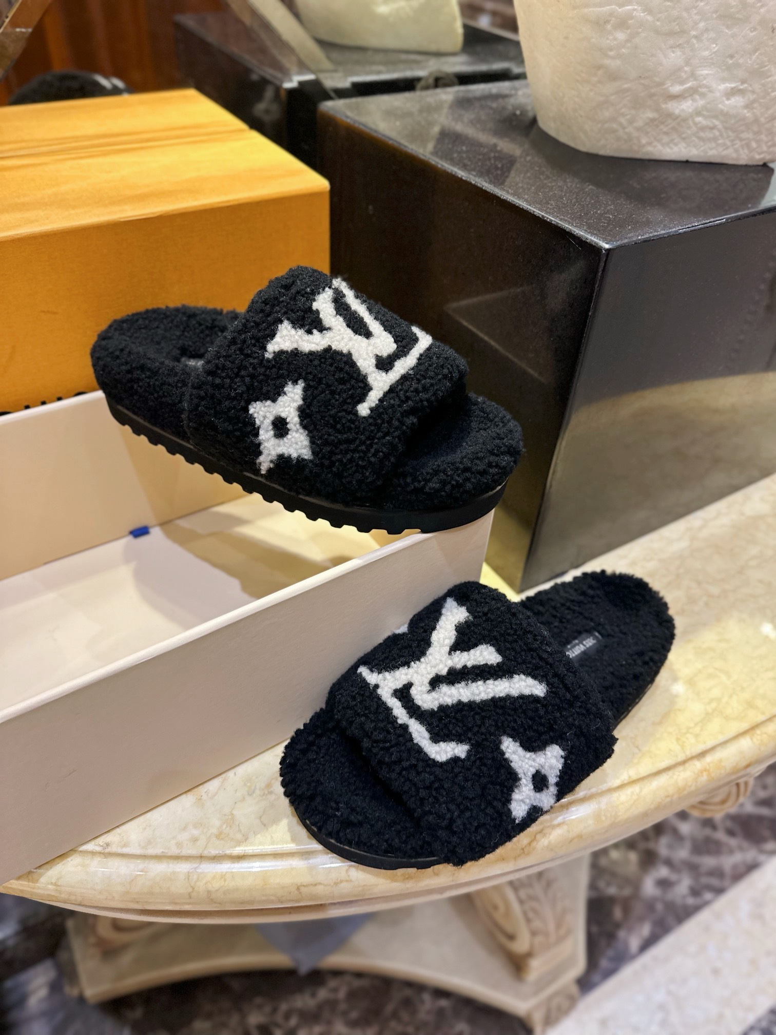 LV23 Thick Sole Sheepskin Slippers