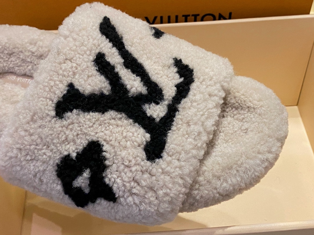 LV Sheepskin Slippers