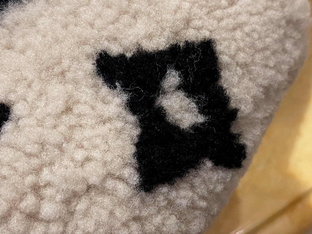 LV Sheepskin Slippers