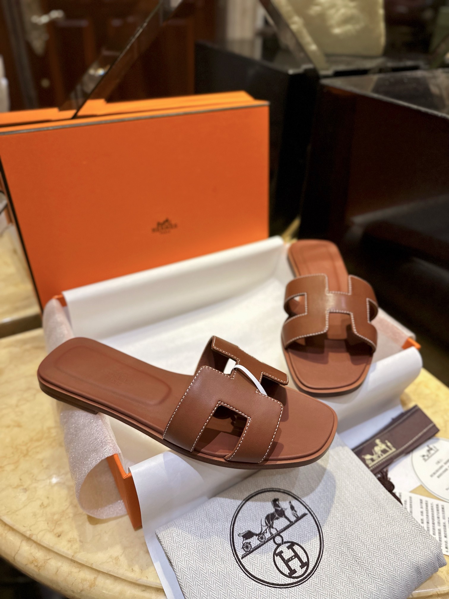 Hermes Classic Slides