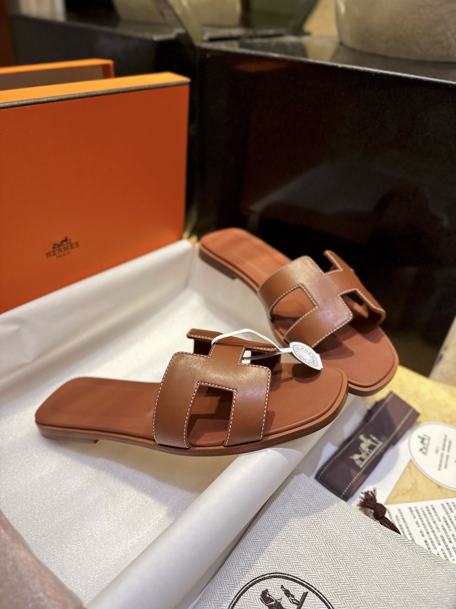 Hermes Classic Slides