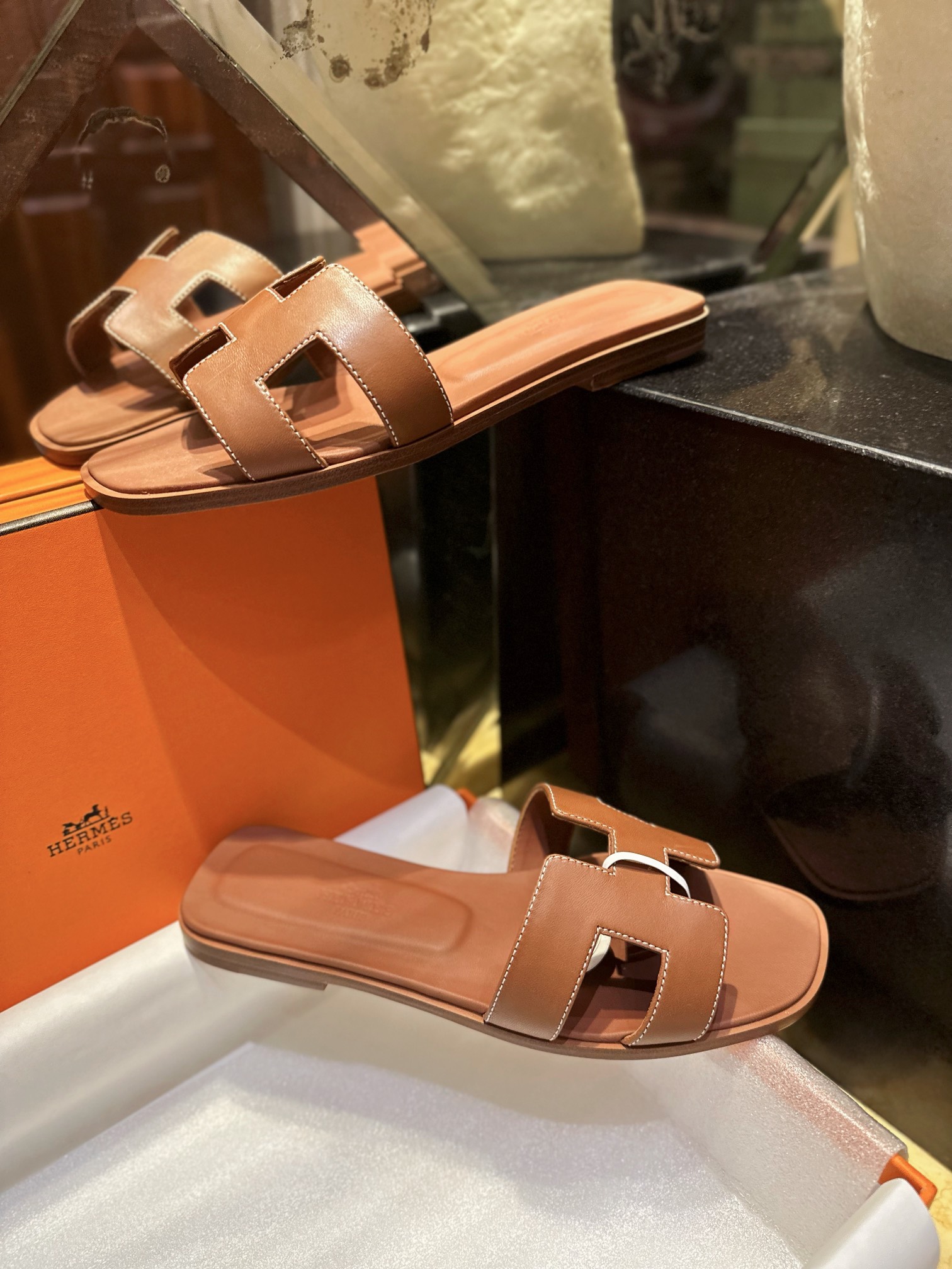 Hermes Classic Slides