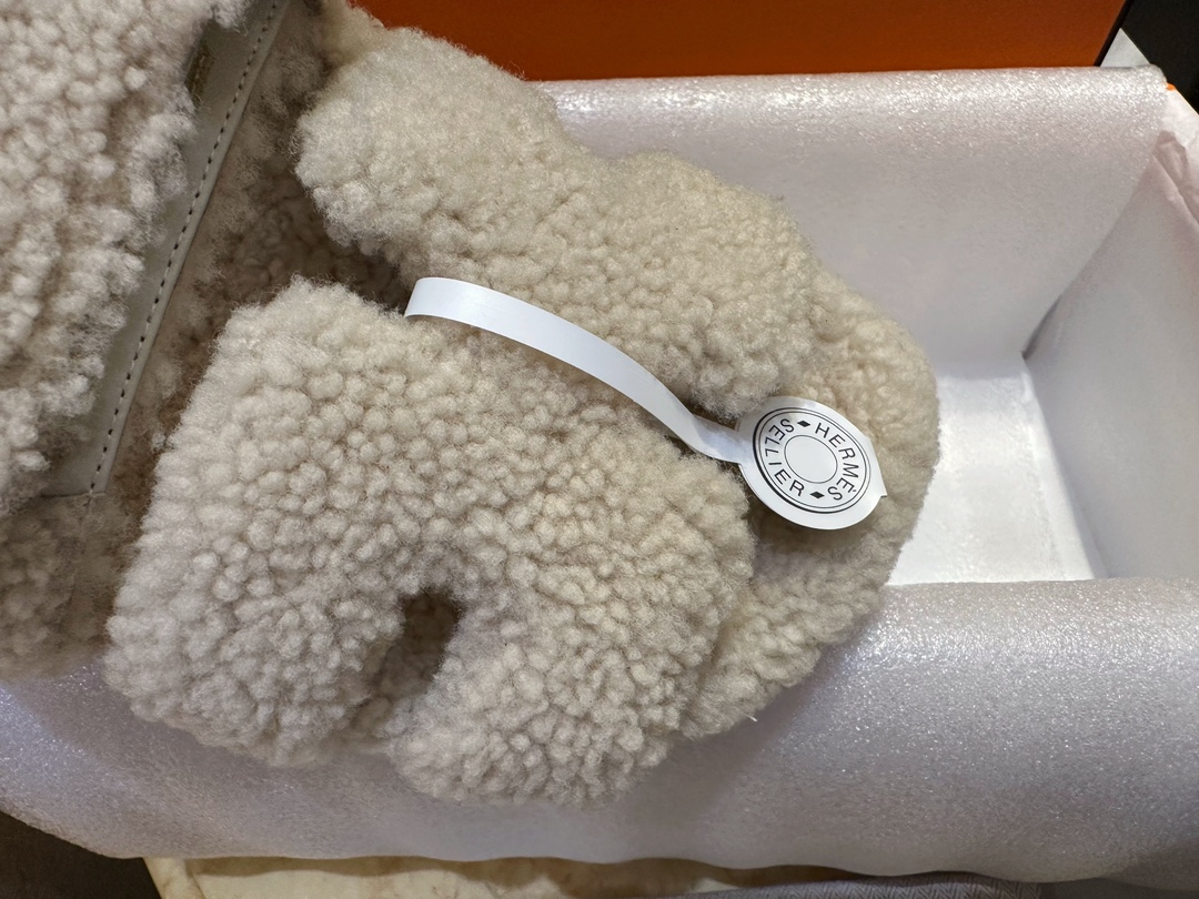 Hermes chypre Wool Slides