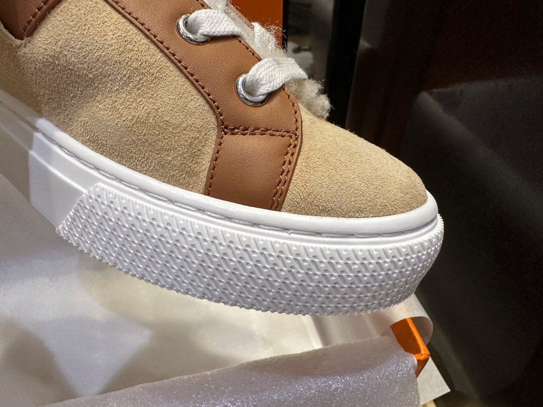 Hermes Day Sneakers