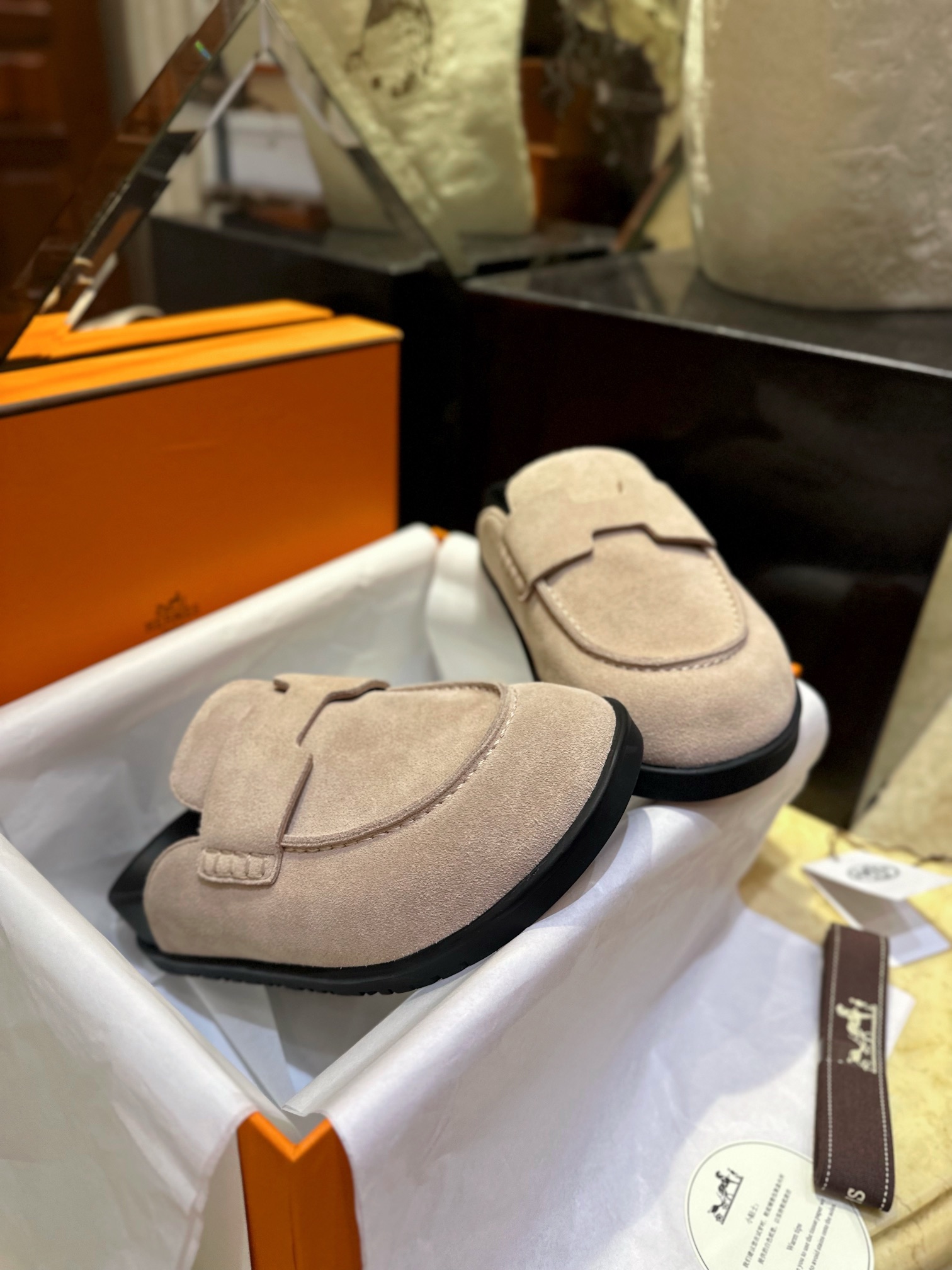 Hermes Boken Slippers