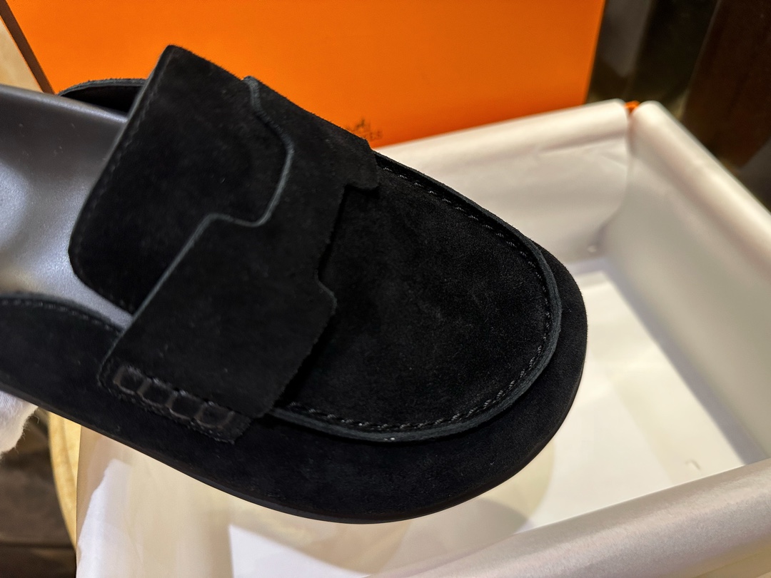 Hermes Boken Slippers