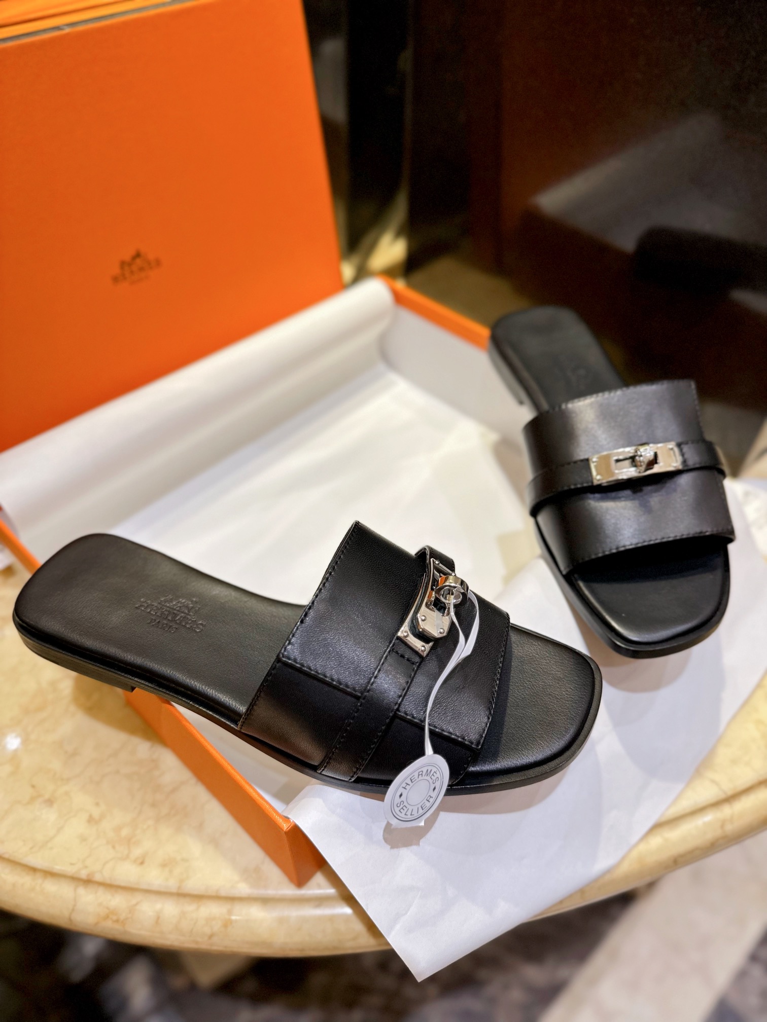 Hermes Kelly Flat Slippers