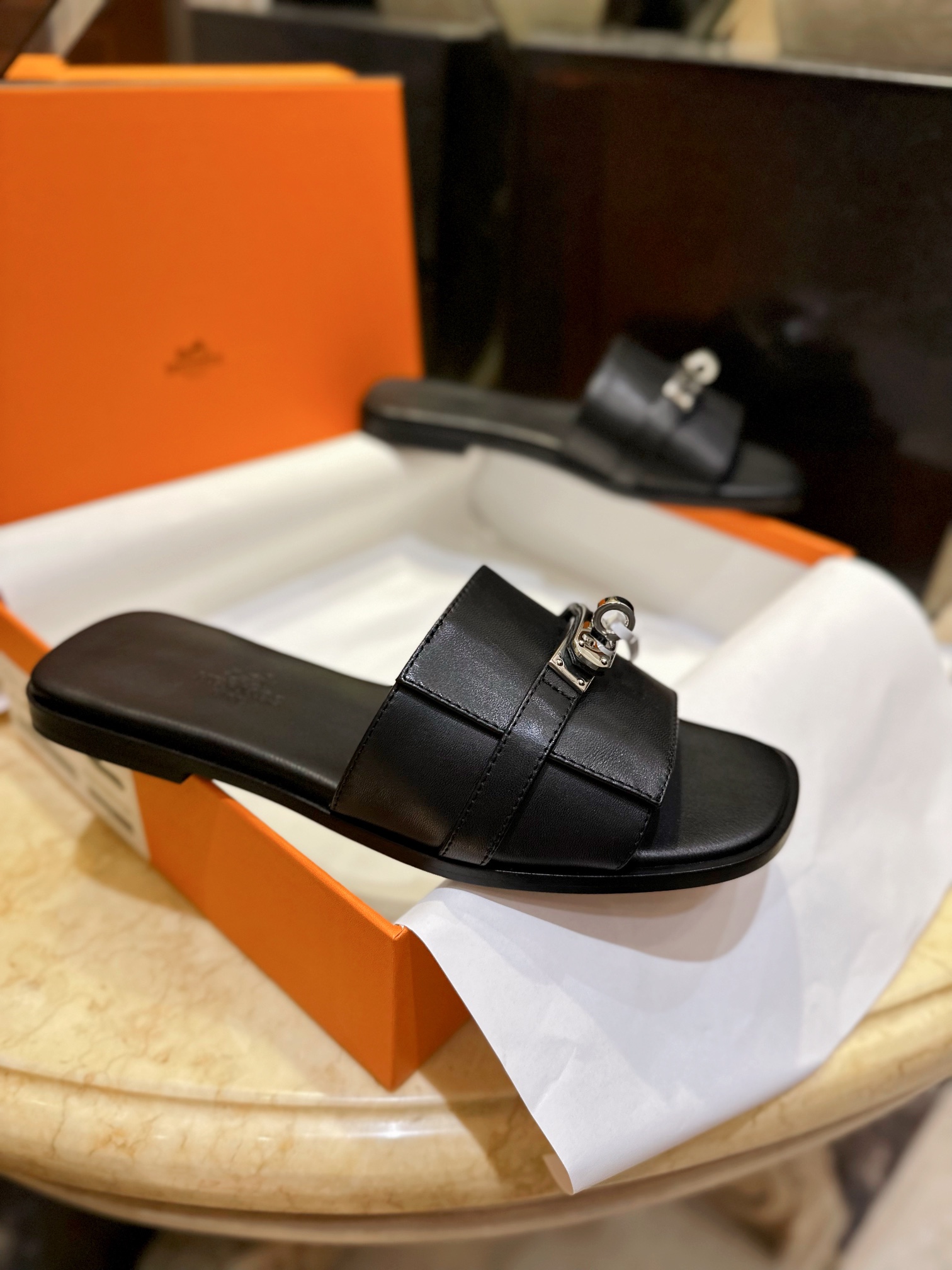 Hermes Kelly Flat Slippers