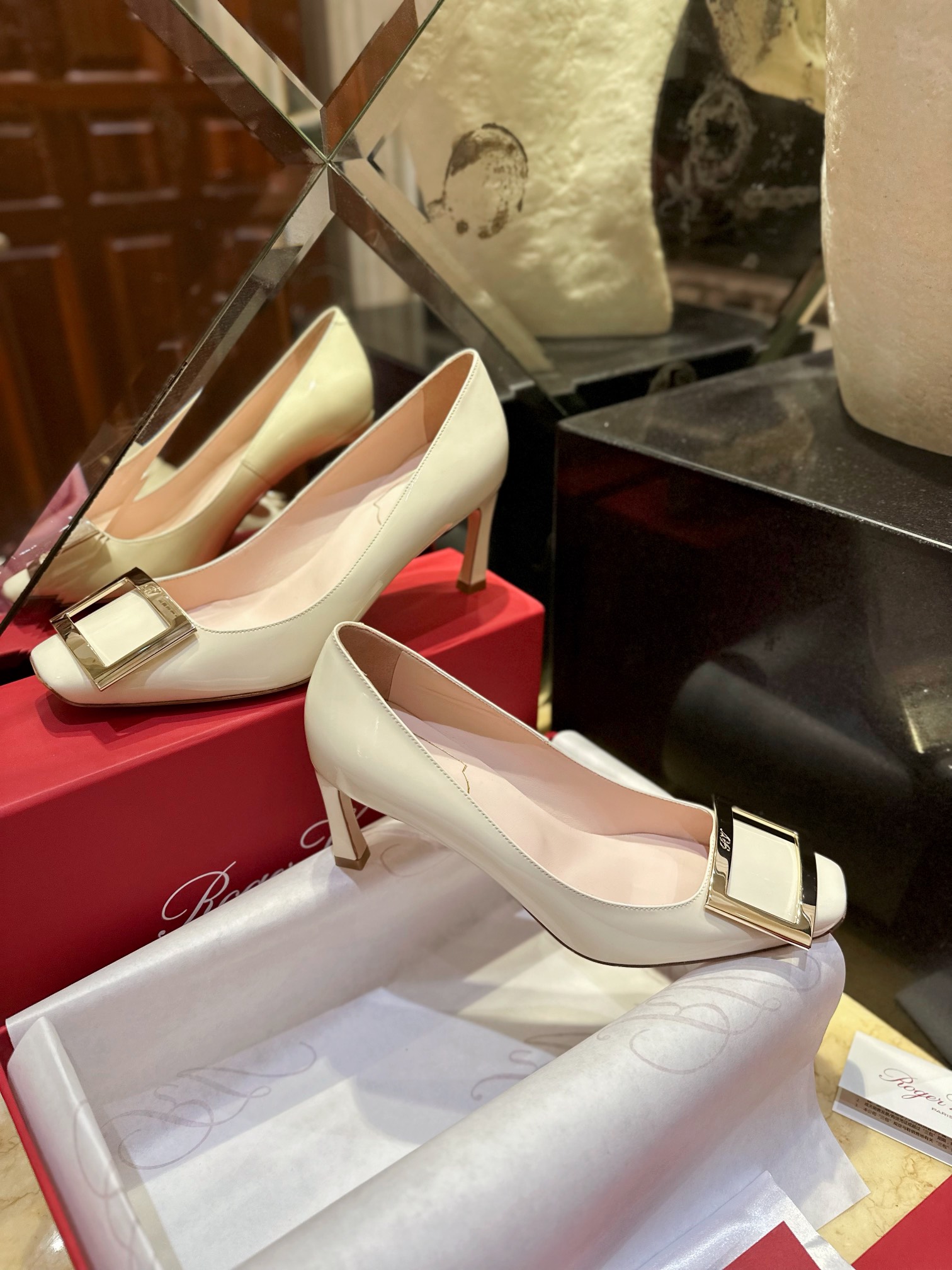 Roger Vivier 7cm Bell High Heel Pumps