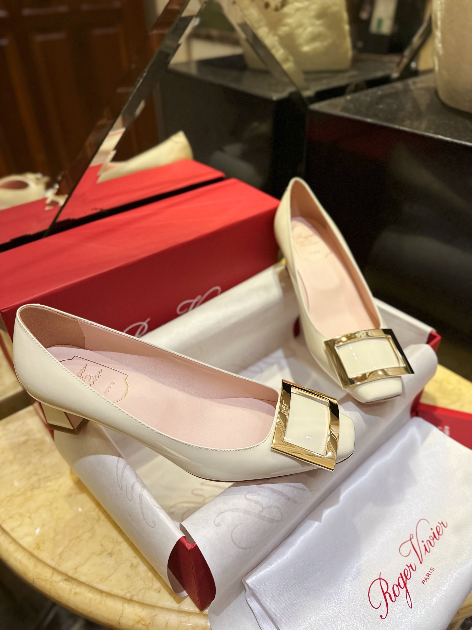 Roger Vivier Horseshoe Heel 4.5cm Pumps