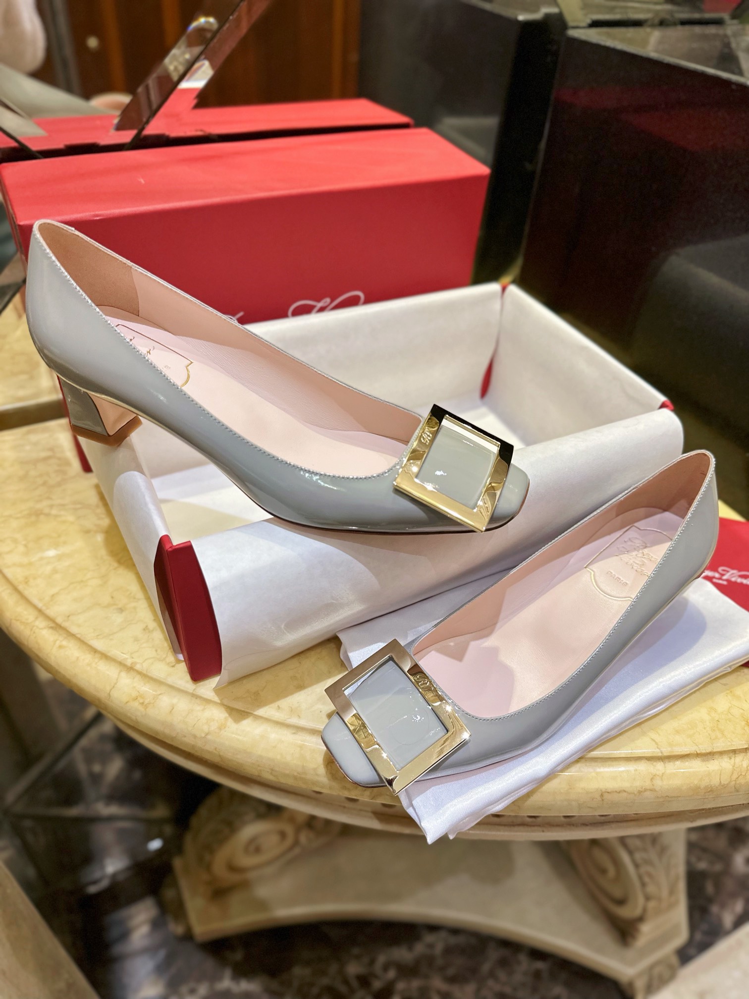 Roger Vivier Horseshoe Heel Pumps