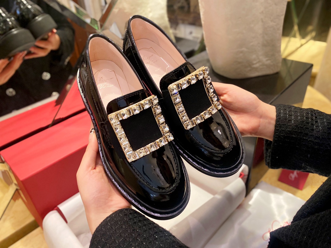 Roger Vivier Water Diamond Patent Leather Loafers, Shiny Black Super Soft Calf Patent Leather, Vacuum Plating 18K Elegant Buckle, Fully Inlaid with Diamonds