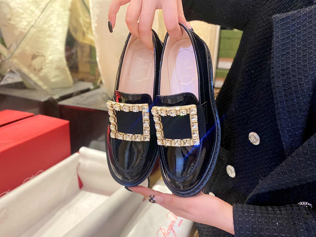 Roger Vivier Water Diamond Patent Leather Loafers, Shiny Black Super Soft Calf Patent Leather, Vacuum Plating 18K Elegant Buckle, Fully Inlaid with Diamonds