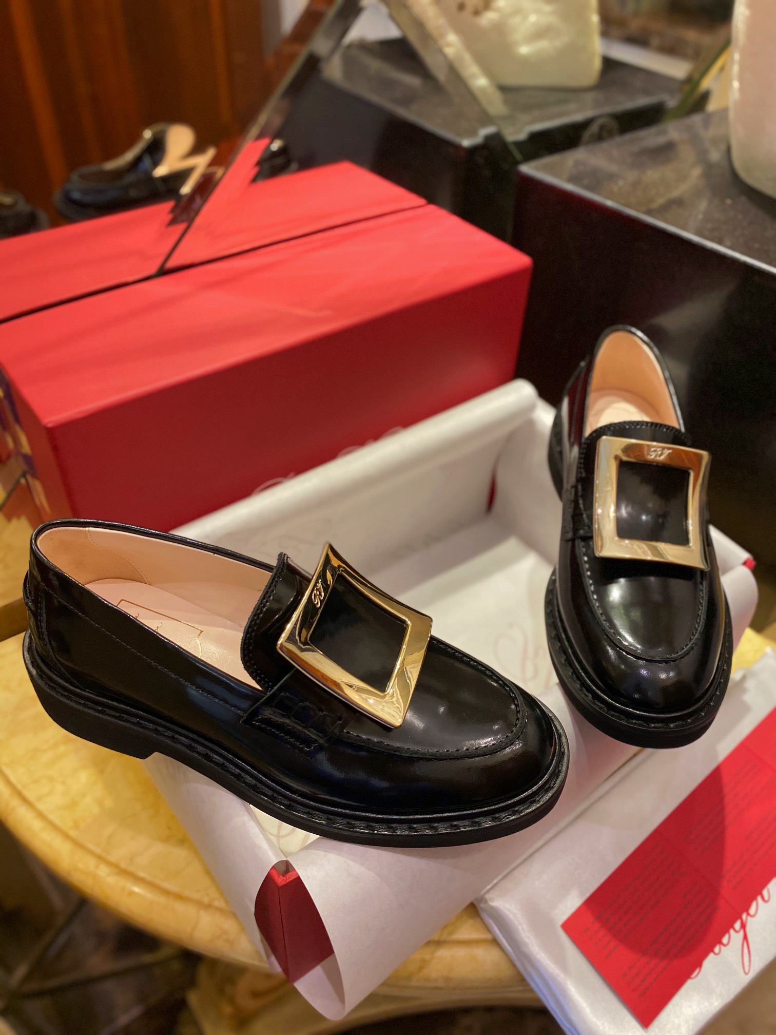 Roger Vivier Metal Buckle Openwork Beaded Loafers, Cowhide with Openwork Beads on the Upper