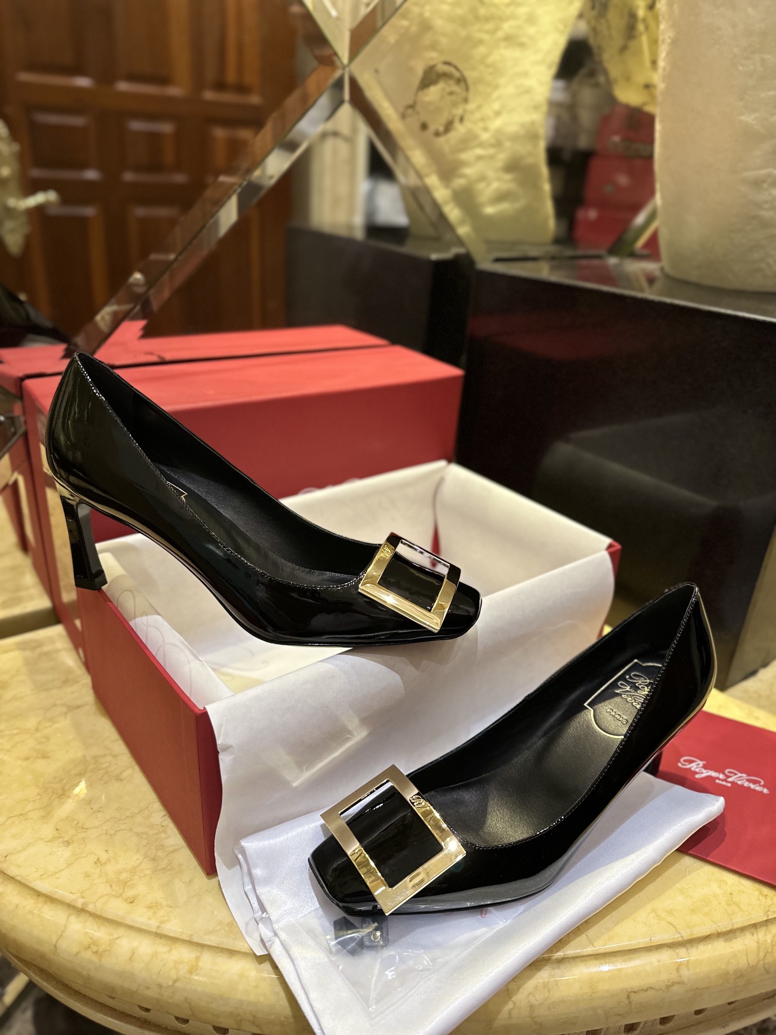 Roger Vivier 7cm Bell High Heel Single Shoes, Imported Cow Patent Leather + Gold Square Buckle, Lamb Leather Lining, 7cm Heel