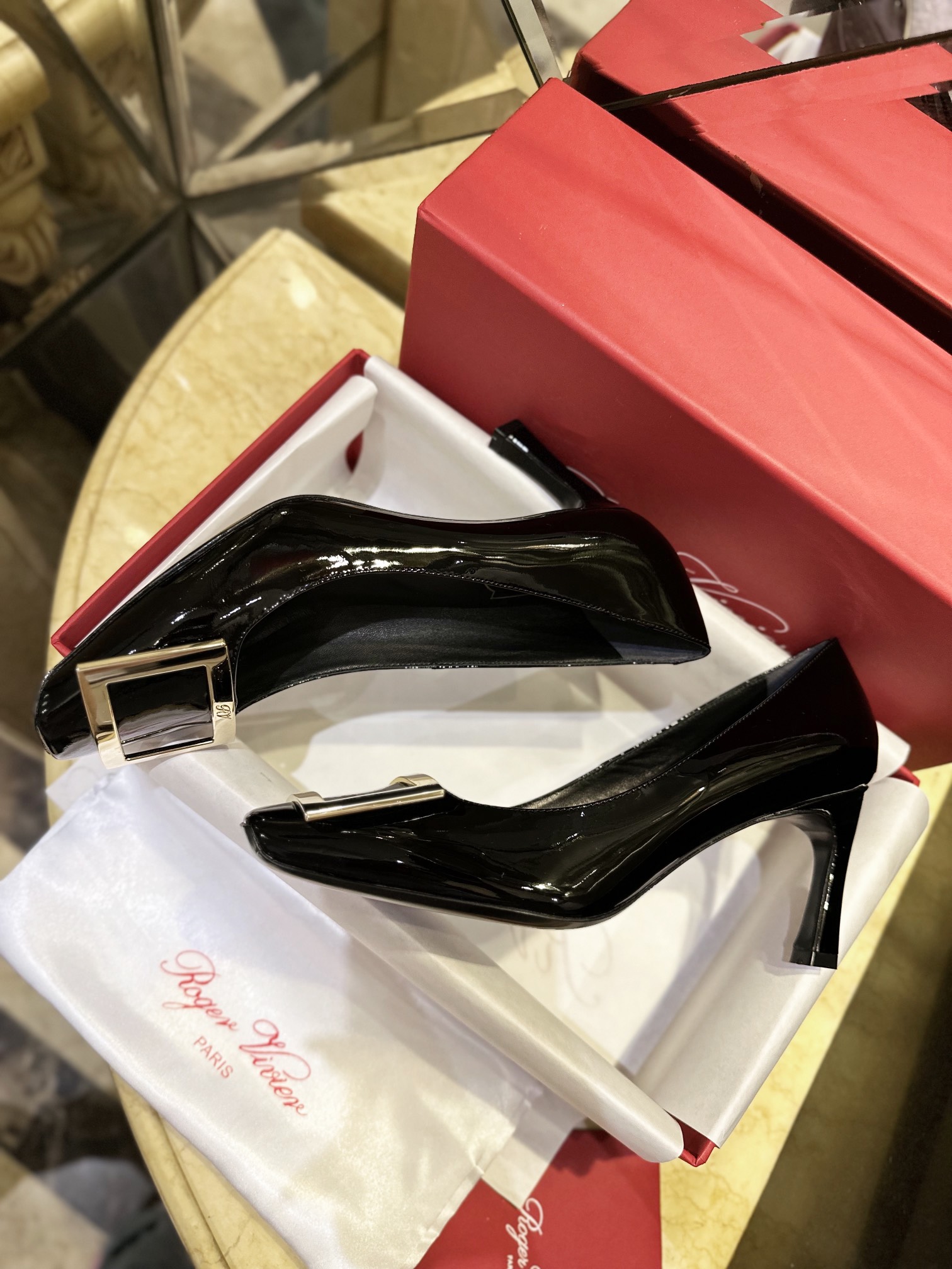 Roger Vivier 7cm Bell High Heel Single Shoes, Imported Cow Patent Leather + Gold Square Buckle, Lamb Leather Lining, 7cm Heel