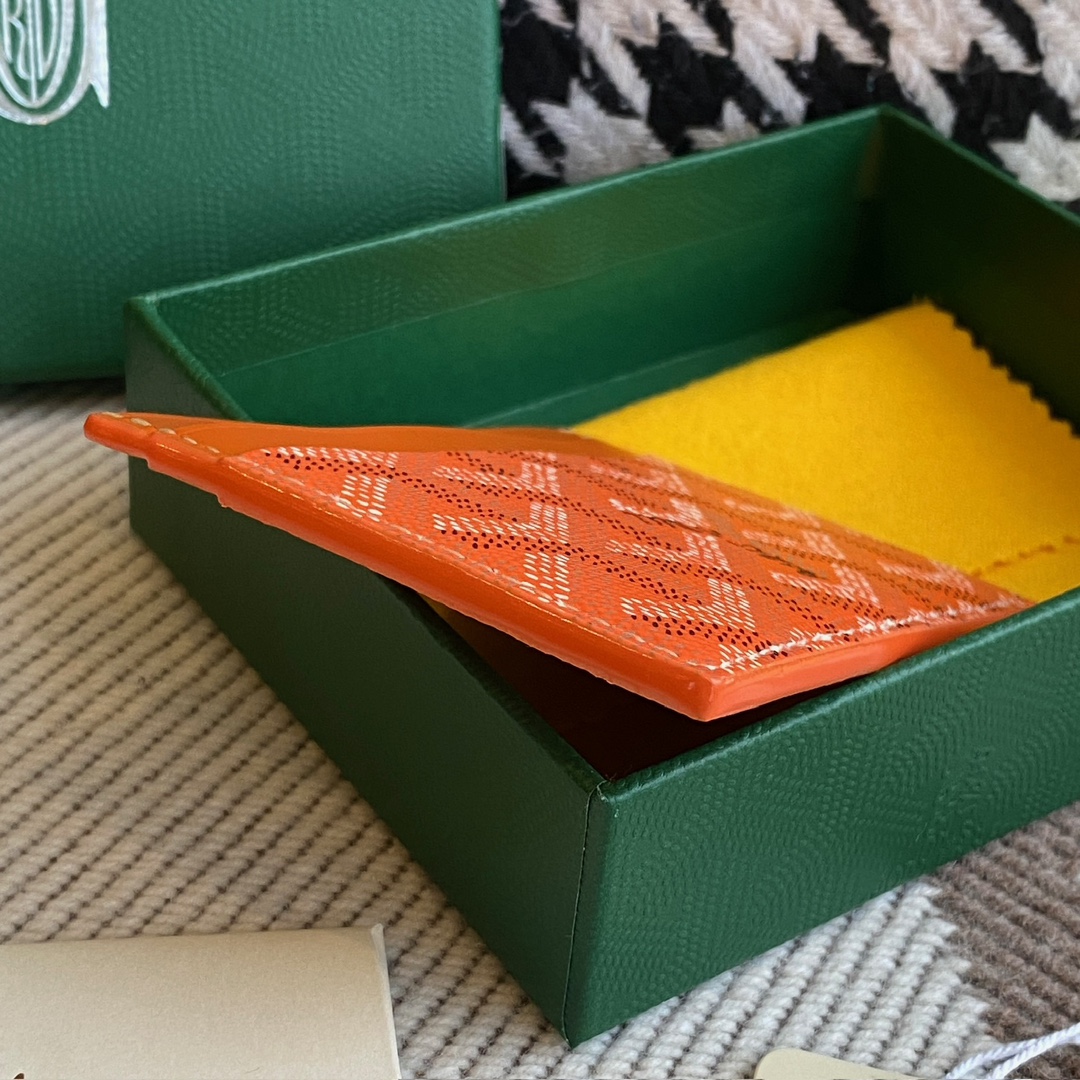 Goyard Double-sided Cardholder, 4 Card Slots, with a Middle Compartment, Size: 10.5×7.5cm