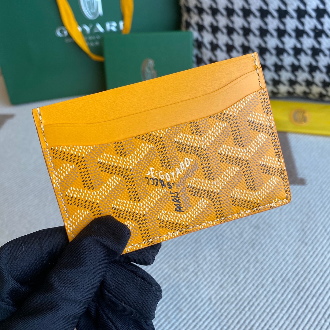 Goyard Double-sided Cardholder, 4 Card Slots, with a Middle Compartment, Size: 10.5×7.5cm